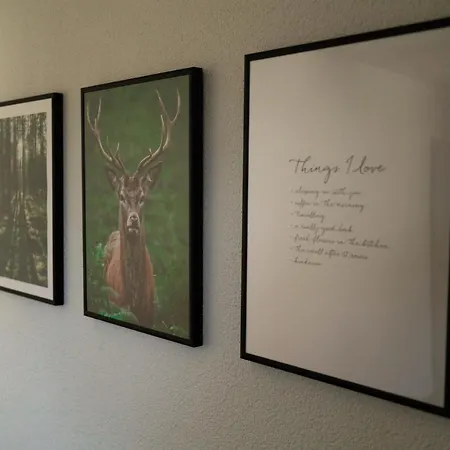 Holiswald Apartman *